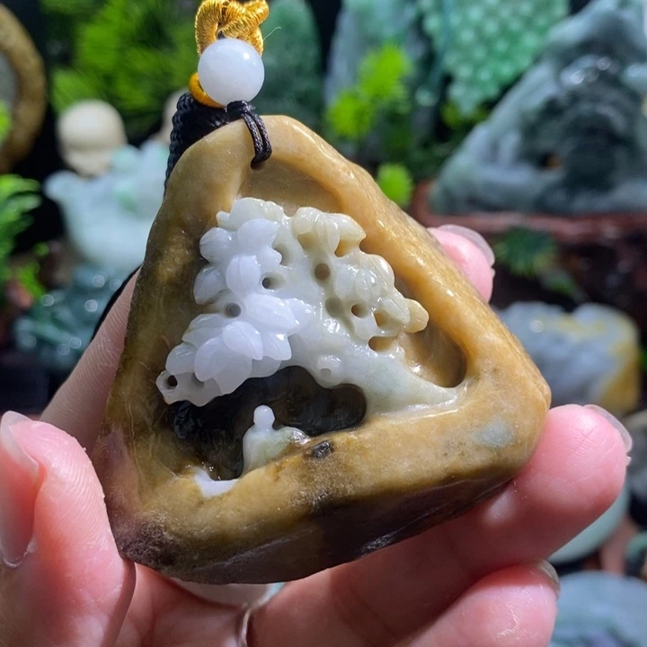 【闪购商品】颈饰未镶嵌翡翠山水