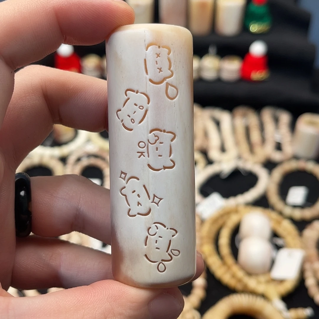 吊坠白玉菩提精品驼骨雕刻手把件