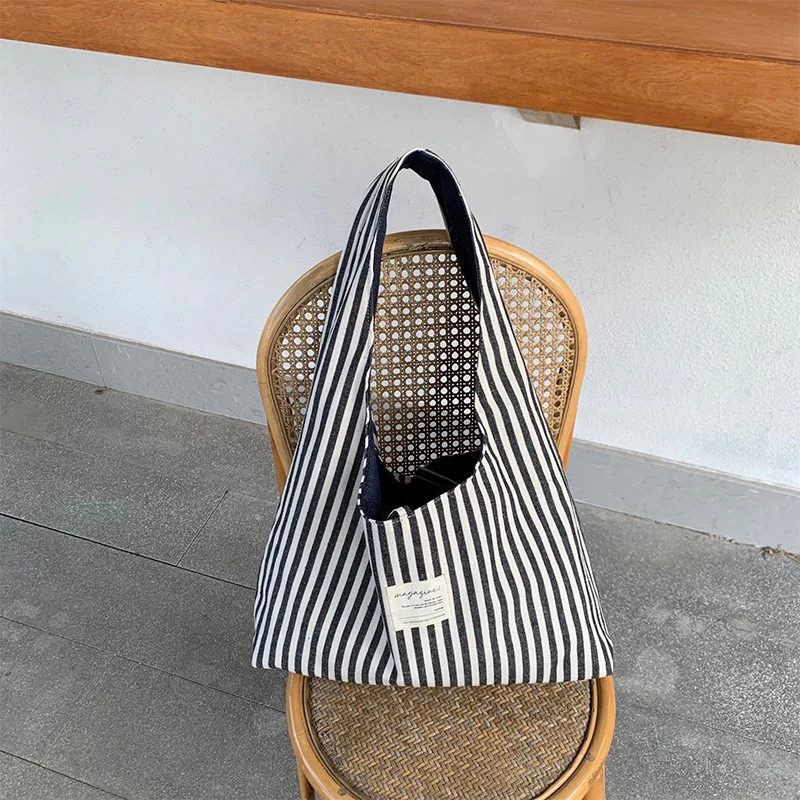 2025春夏新款托特包布复古双面腋下包单肩包希米亚肩包城市机能风