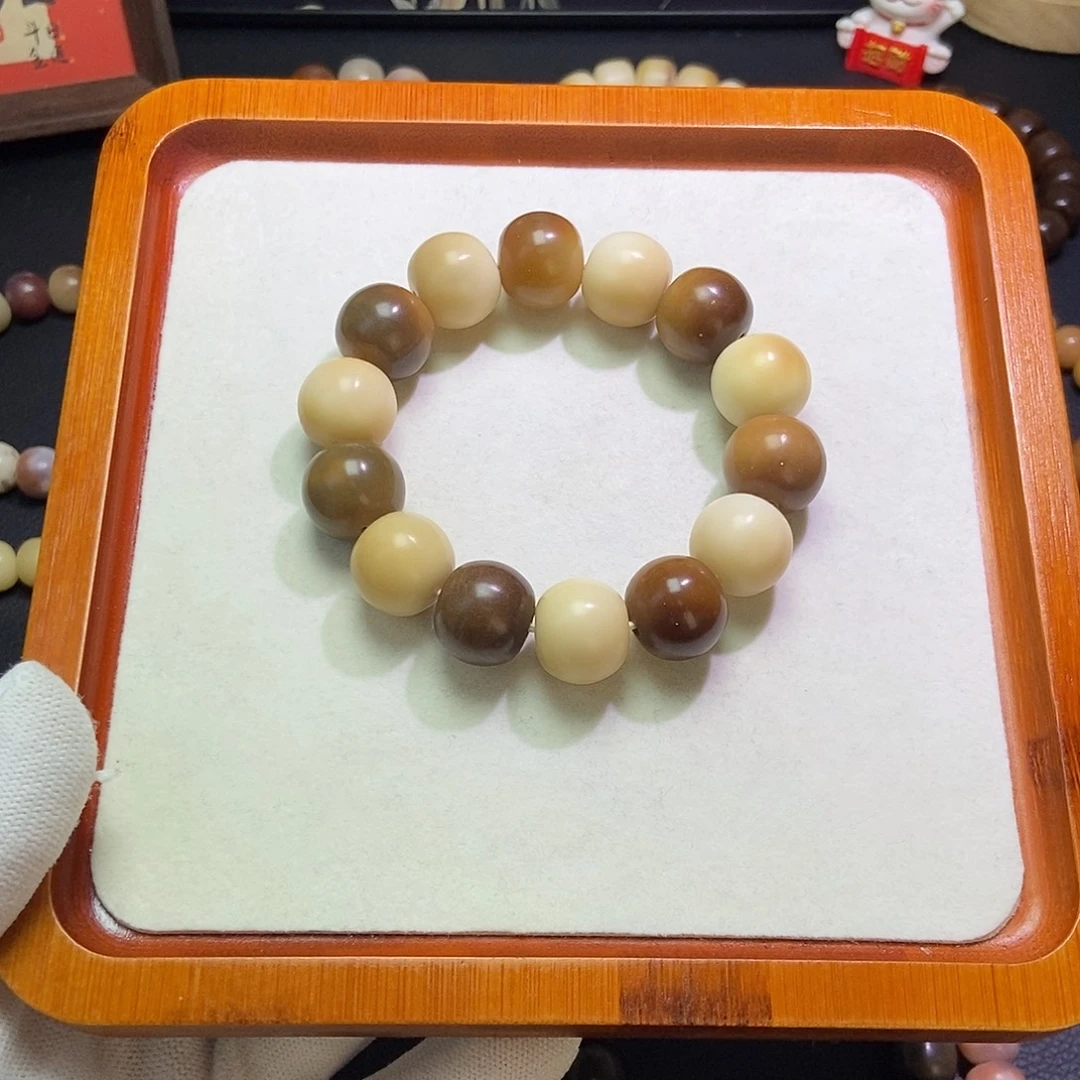 吊坠菩提根/象牙果卡17纯手工干磨大瑕