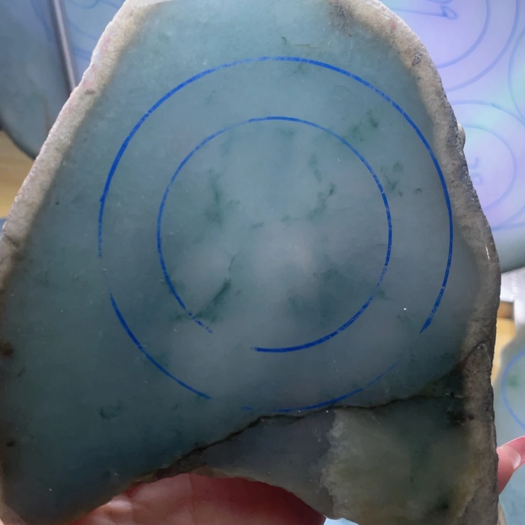 定制翡翠未镶嵌翡翠手镯