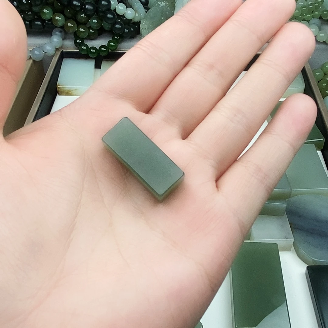 半***归和田玉未镶嵌颈饰