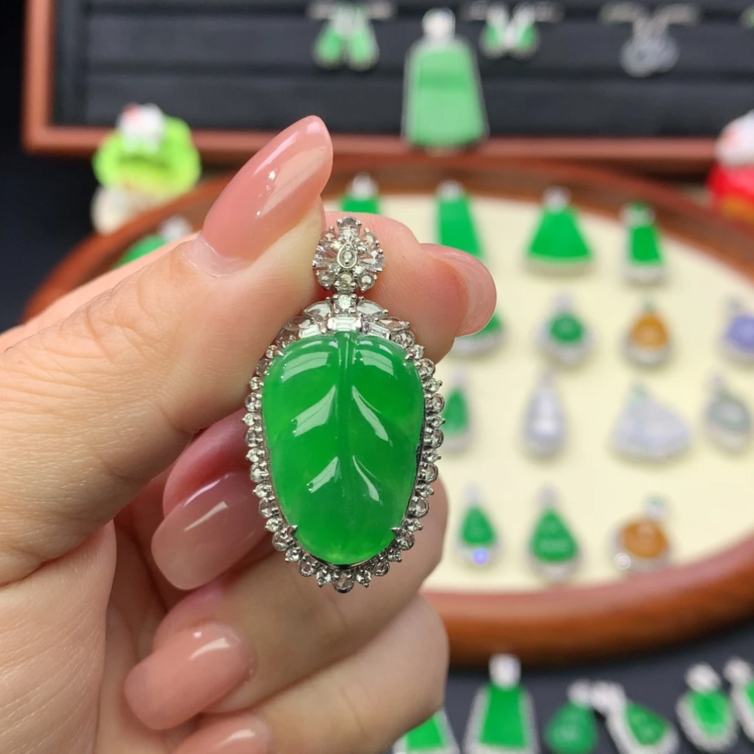 翡翠18K金镶嵌吊坠(不含链)