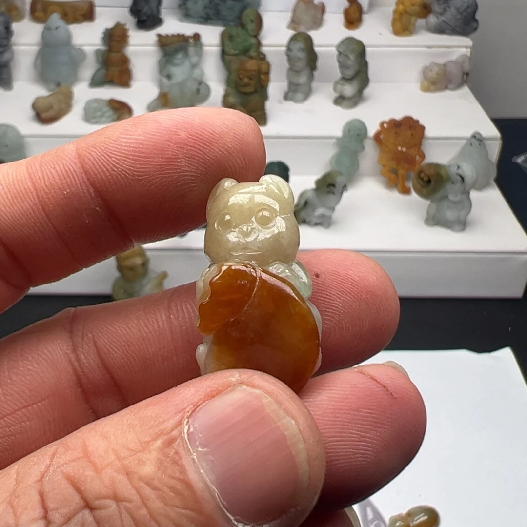 翡翠未镶嵌颈饰翡翠吊坠a货