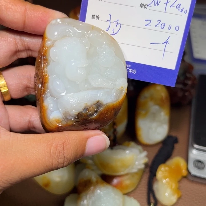 【闪购商品】颈饰未镶嵌和田玉鳳****?