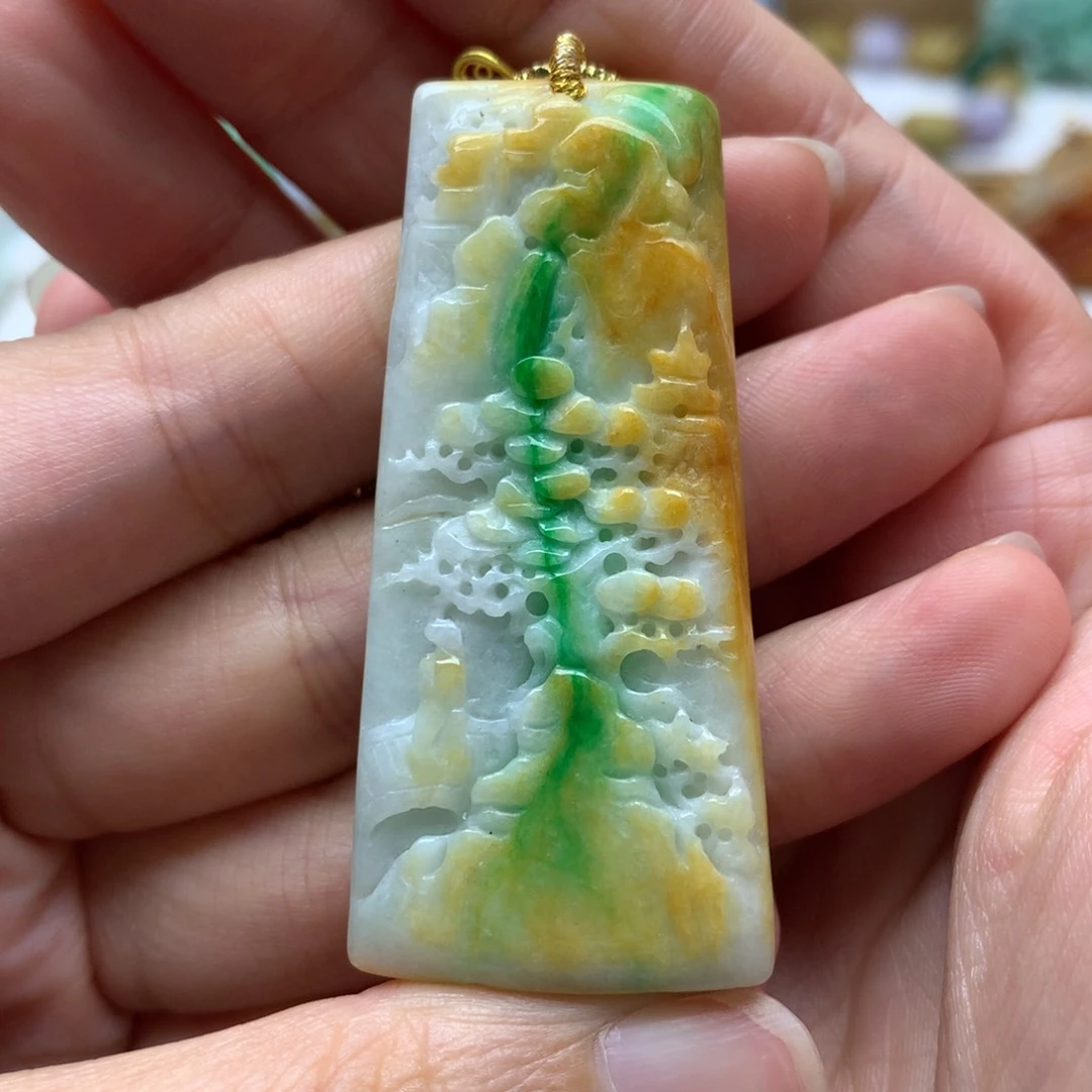 翡翠未镶嵌颈饰翡翠