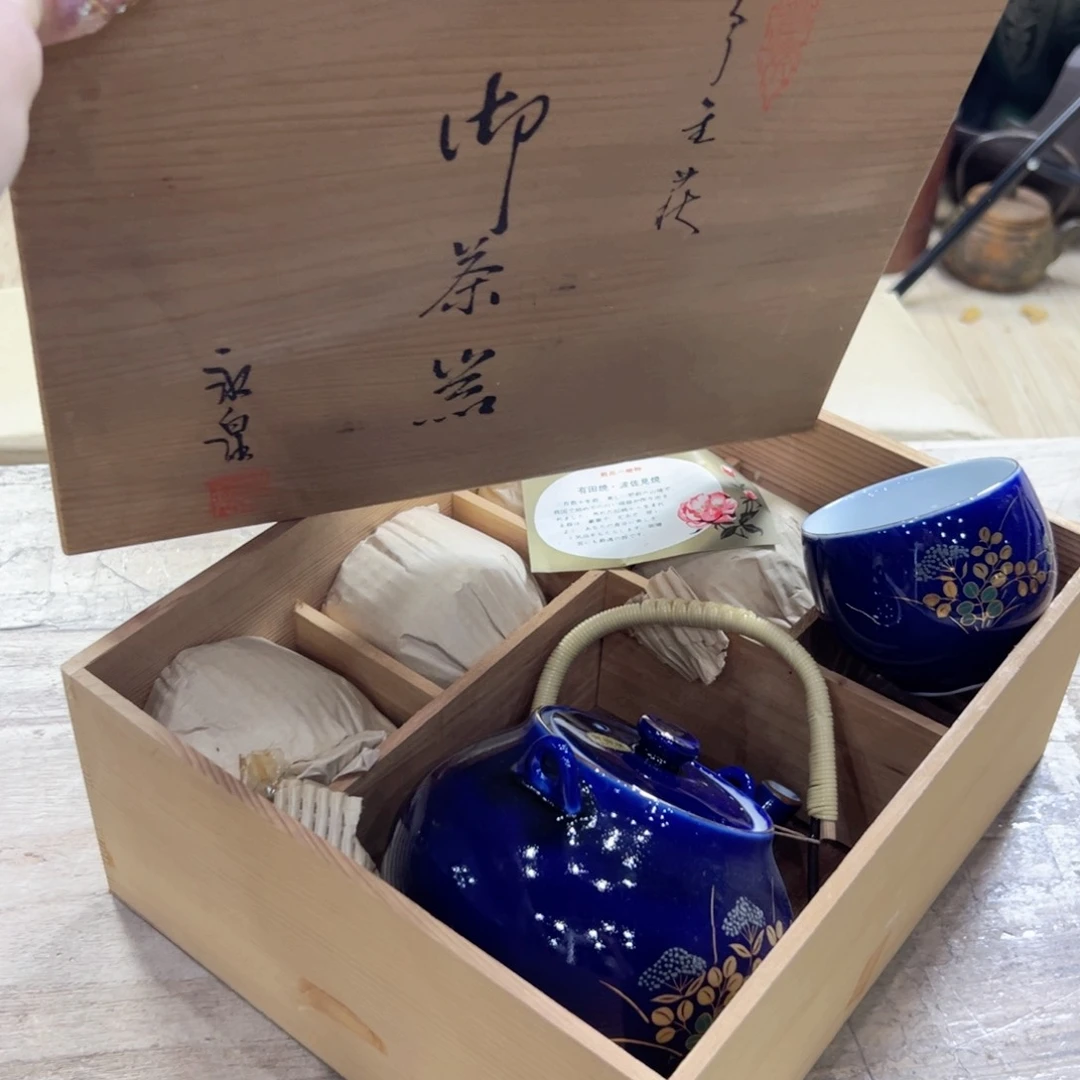 瓷片陶瓷和金属表面涂了