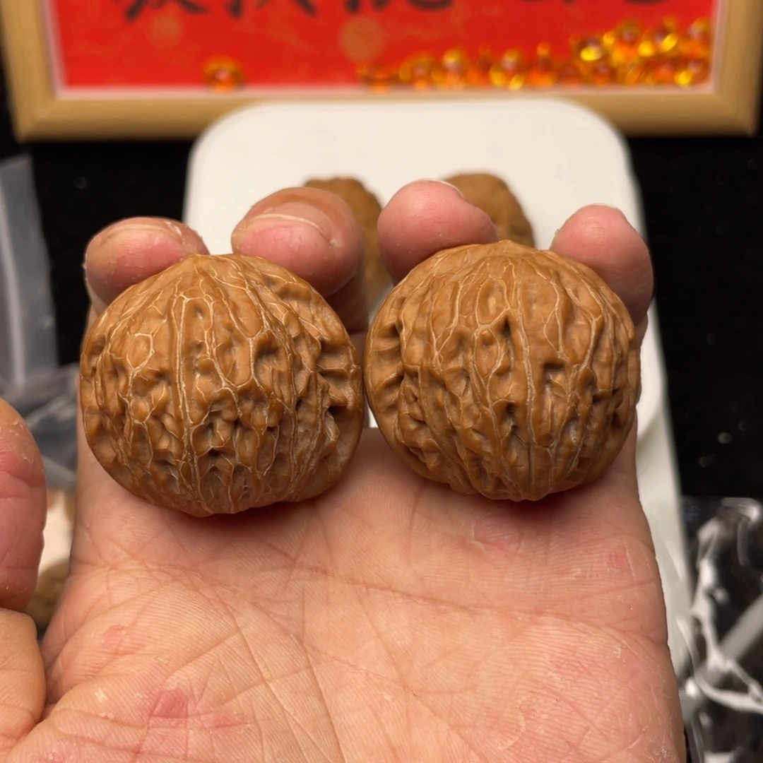 文玩核桃把件红皮全品铁锤39尺