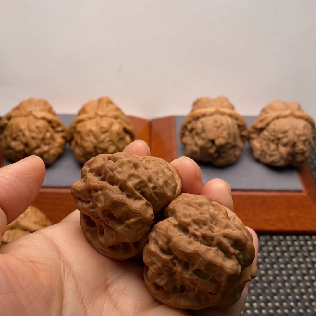 文玩核桃把件白茬边38左右