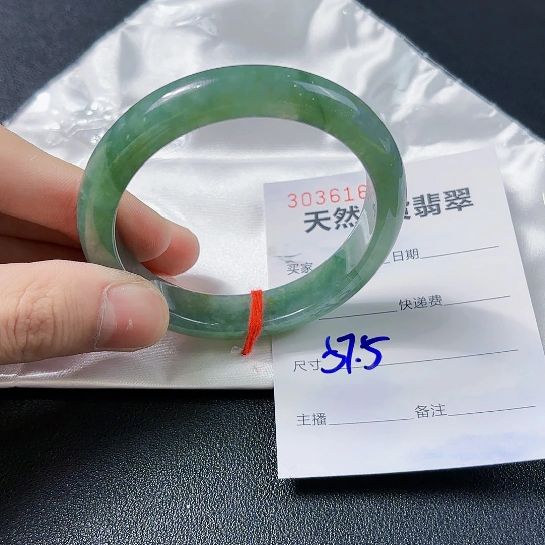翡翠未镶嵌手镯翡翠手镯57