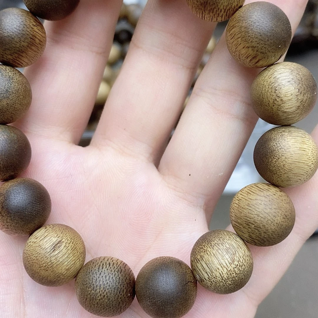 沉香沉香碎屑越南芽庄1.5规格沉水白奇楠