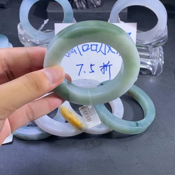 定制翡翠翡翠手镯未镶嵌