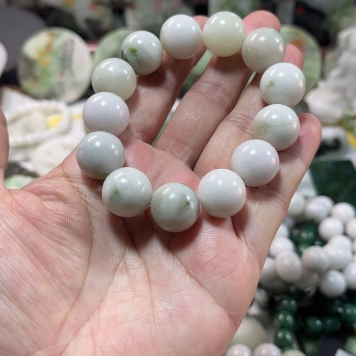 独山玉未镶嵌颈饰卡16