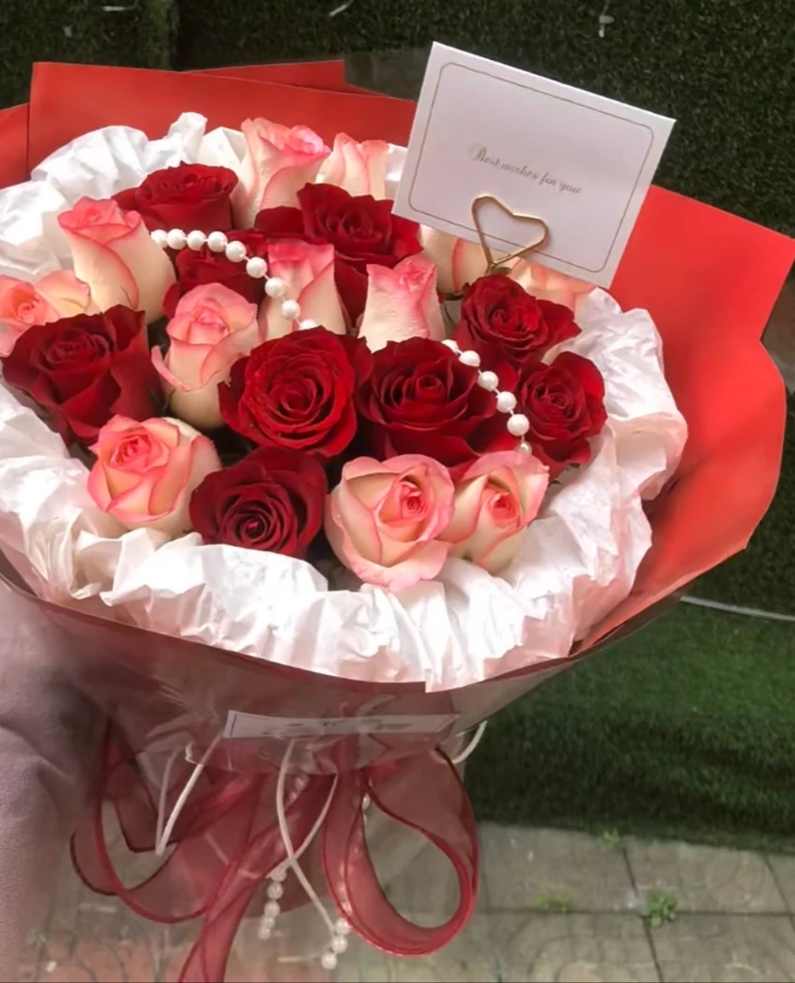 A3(艾莎+紫霞+高原红鲜花组合）收到货需要醒花6-8小时