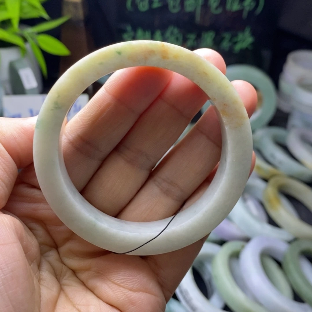 未镶嵌手镯定制翡翠