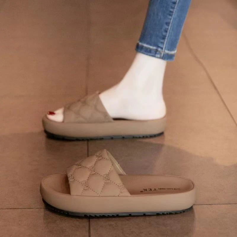 3001#法式厚底凉拖鞋女夏季外穿时尚配裙子外出沙滩拖鞋B10-1