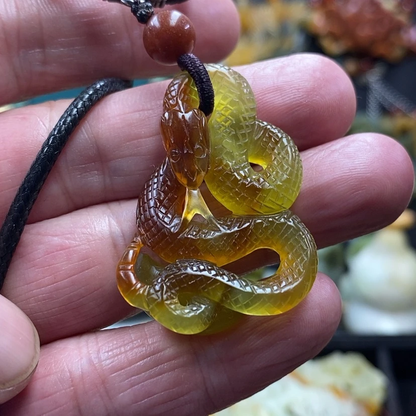 【闪购商品】蛇纹石玉未镶嵌吊坠