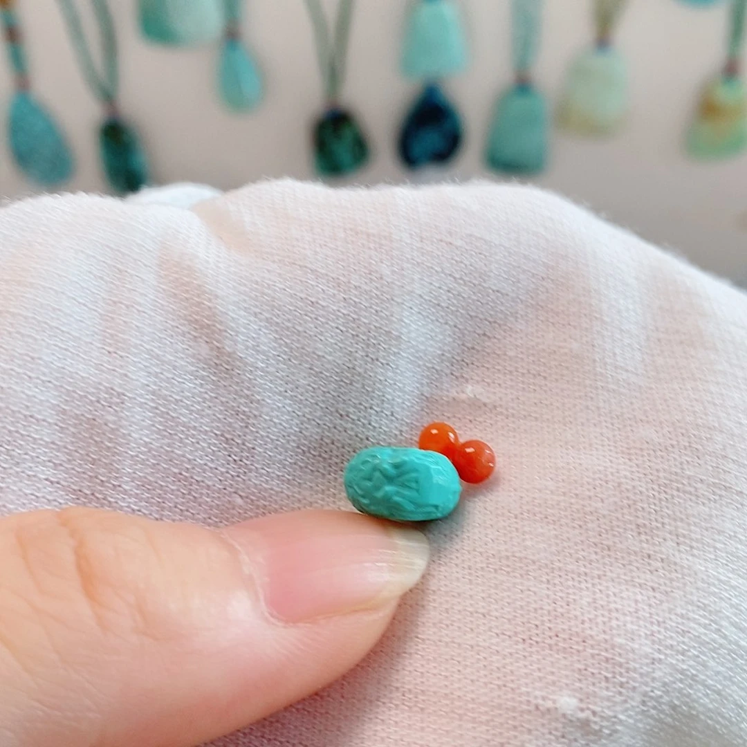 南红玛瑙未镶嵌珠宝奇石