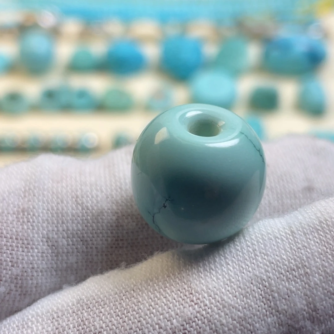 精***神绿松石未镶嵌颈饰