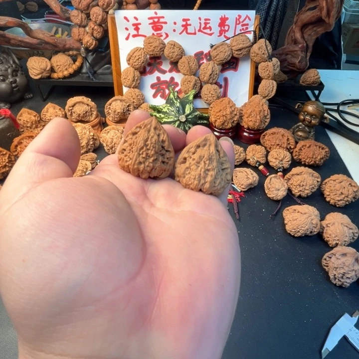 桃核吊坠南疆异形三角