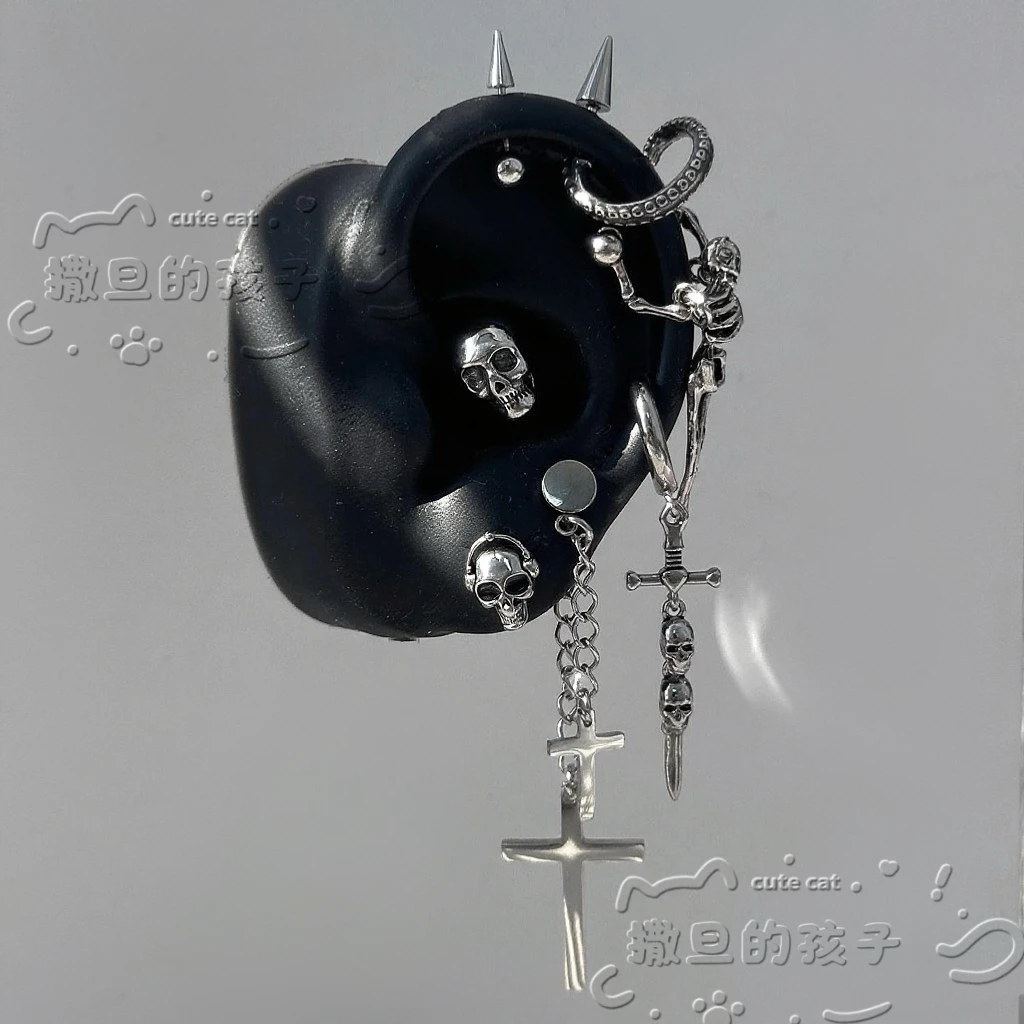 钛钢耳饰 撒旦缚骨之诗钛钢耳钉耳骨钉不掉色耳蜗钉耳轮钉恶魔钉