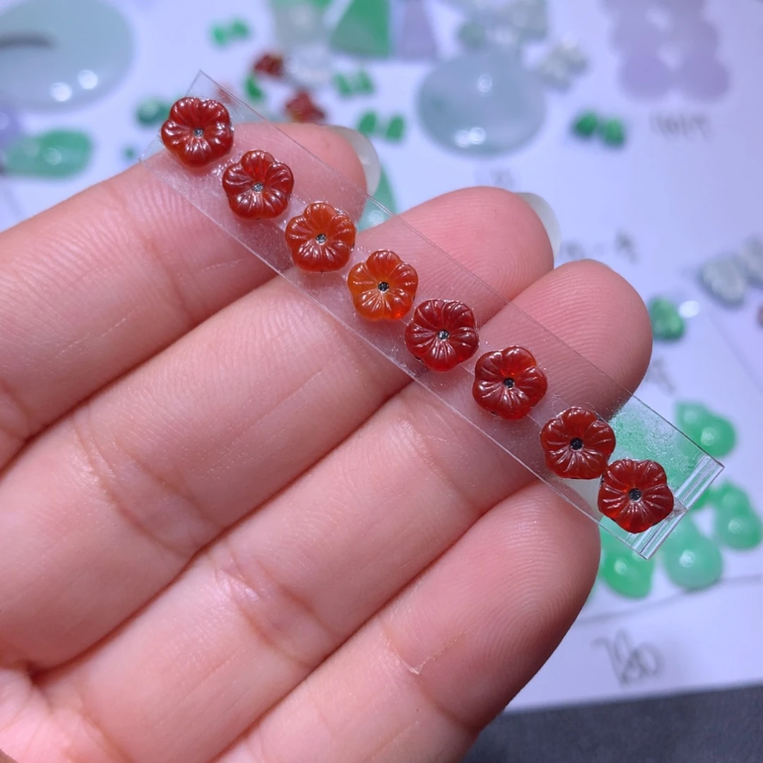 颈饰未镶嵌翡翠花