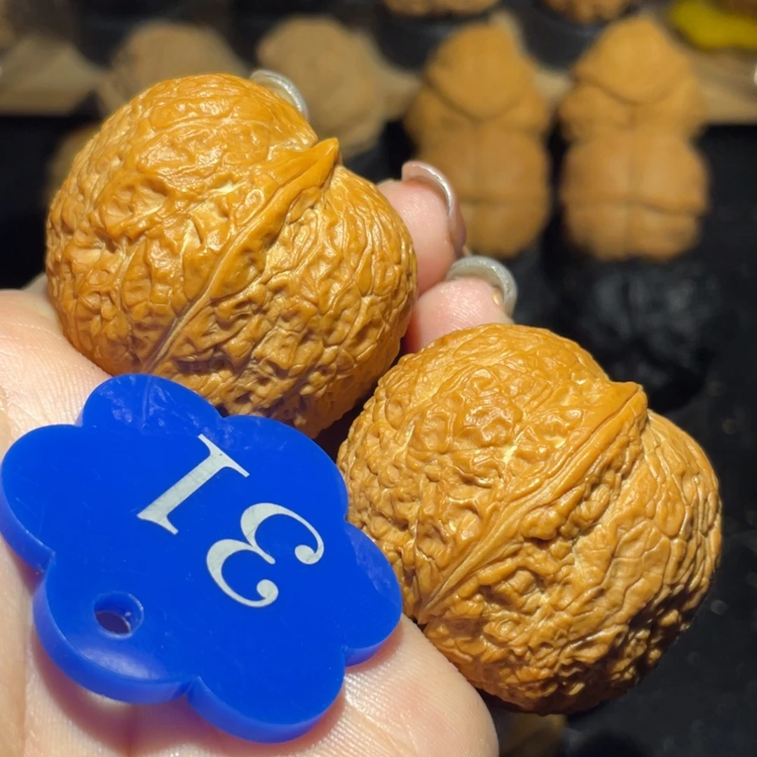 金丝绣球38尺寸核桃