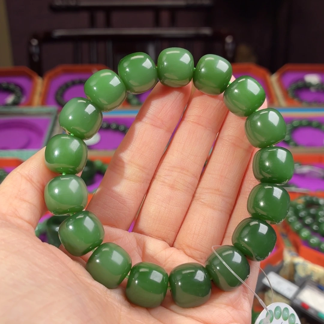 雨***风和田玉（碧玉）未镶嵌手串
