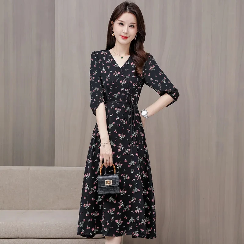 收腰系带碎花女装连衣裙夏季新款韩版夏季气质女神范时尚减龄裙子