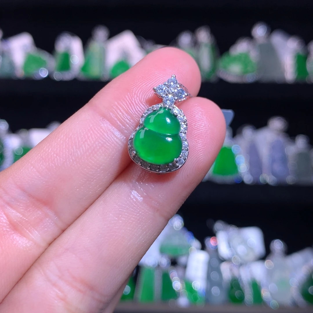 【闪购商品】颈饰银S925镶嵌翡翠天然翡翠