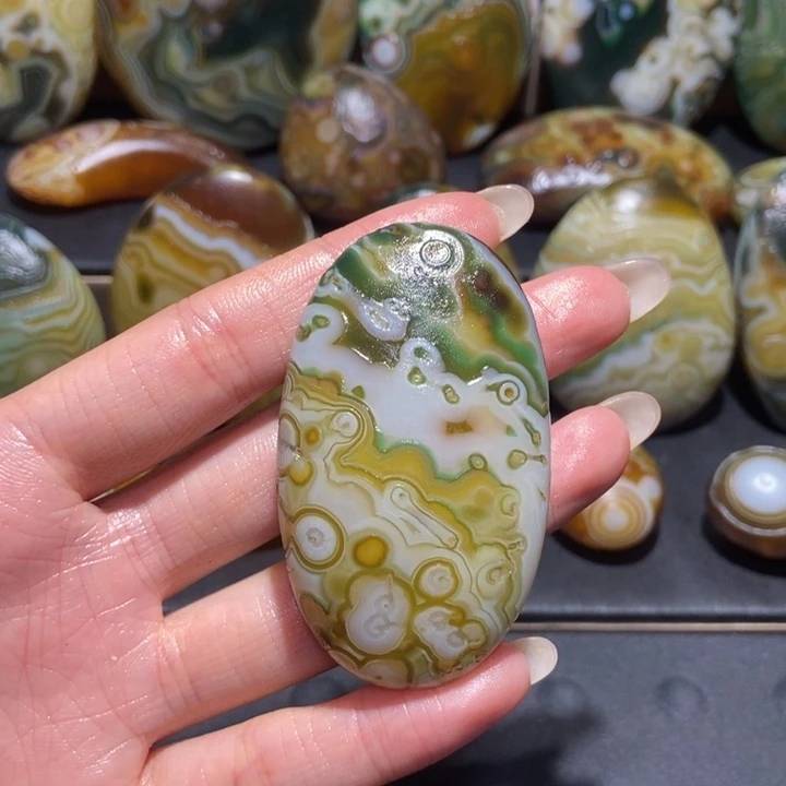 【闪购商品】未镶嵌玛瑙/玉髓珠宝奇石q