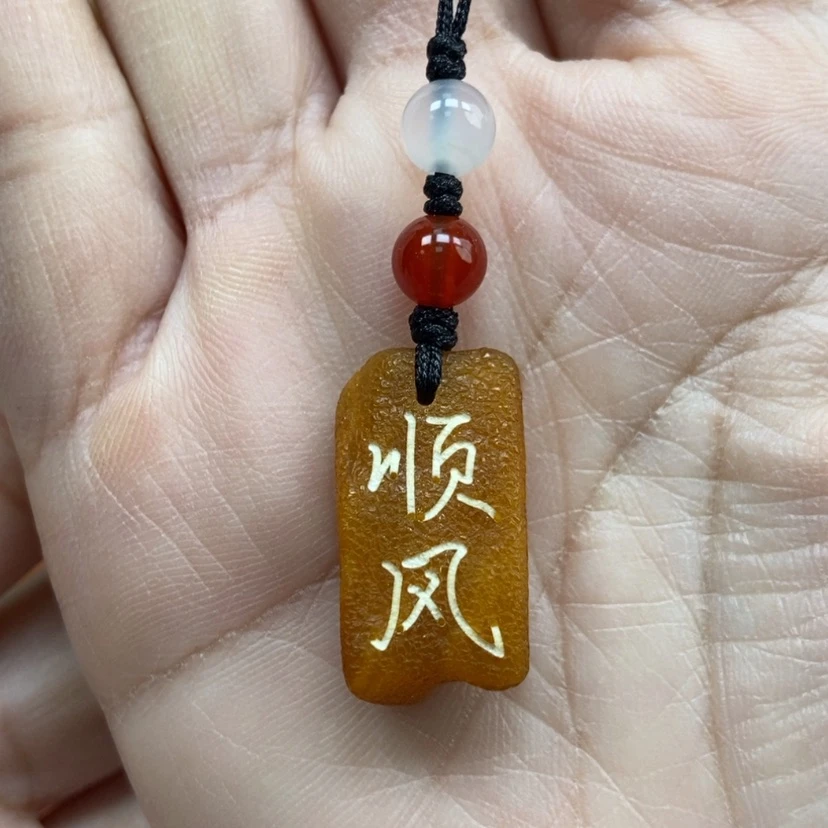 【闪购商品】琥珀颈饰未镶嵌