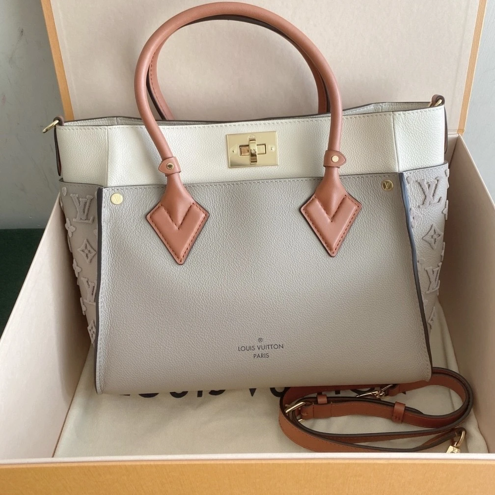 95新 LouisVuitton/路易威登 小野专属/95新/单肩包/DC8272