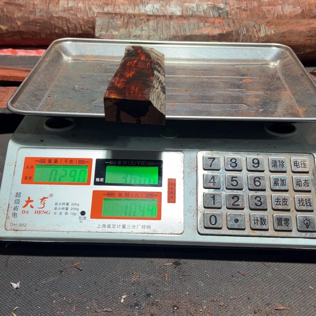 木***工檀香紫檀（小叶紫檀）