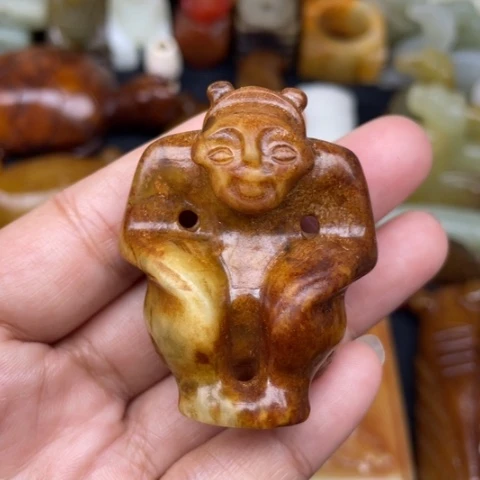 蛇纹石玉未镶嵌颈饰20