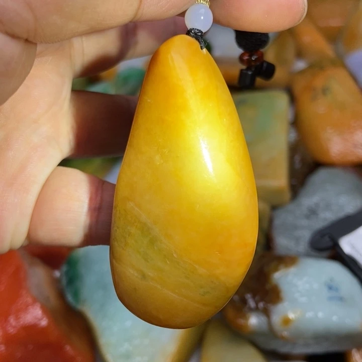 翡翠未镶嵌颈饰缅甸翡翠
