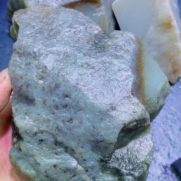 和田玉未镶嵌珠宝半成品