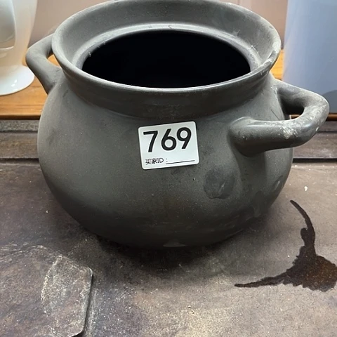微瑕，明火，口径17厘米，高度15无盖，769