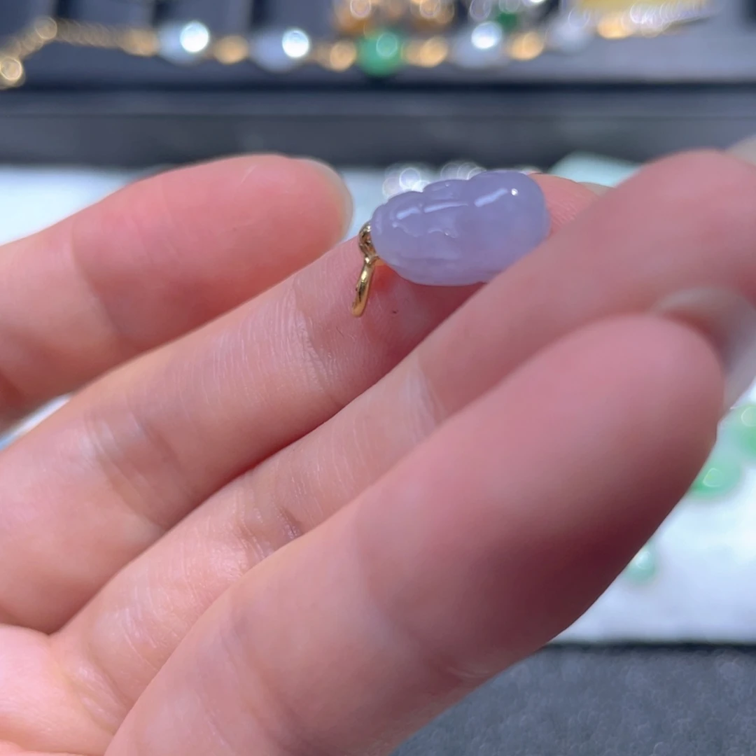 翡翠18K金镶嵌颈饰翡翠