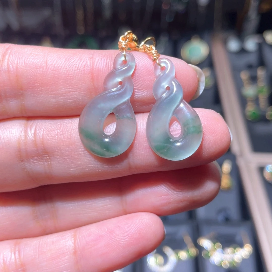 翡翠14K金镶嵌颈饰