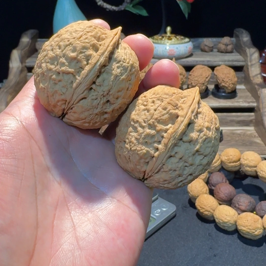 乐***天把件文玩核桃云南铁核桃42