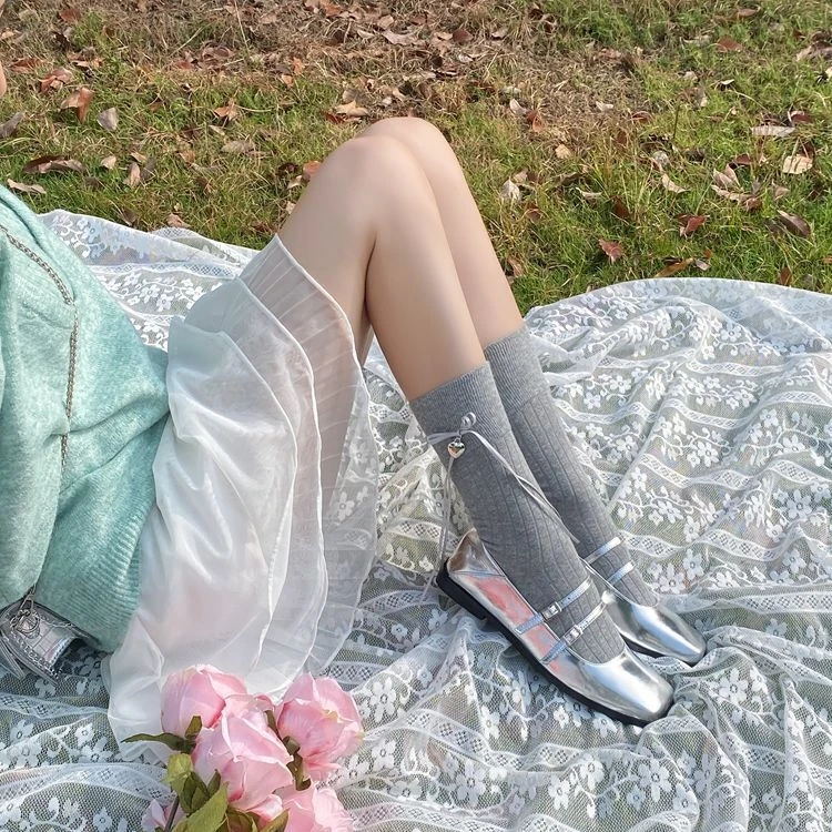 爱心吊坠蝴蝶结中筒袜堆堆袜黑白灰色穿搭袜jk袜