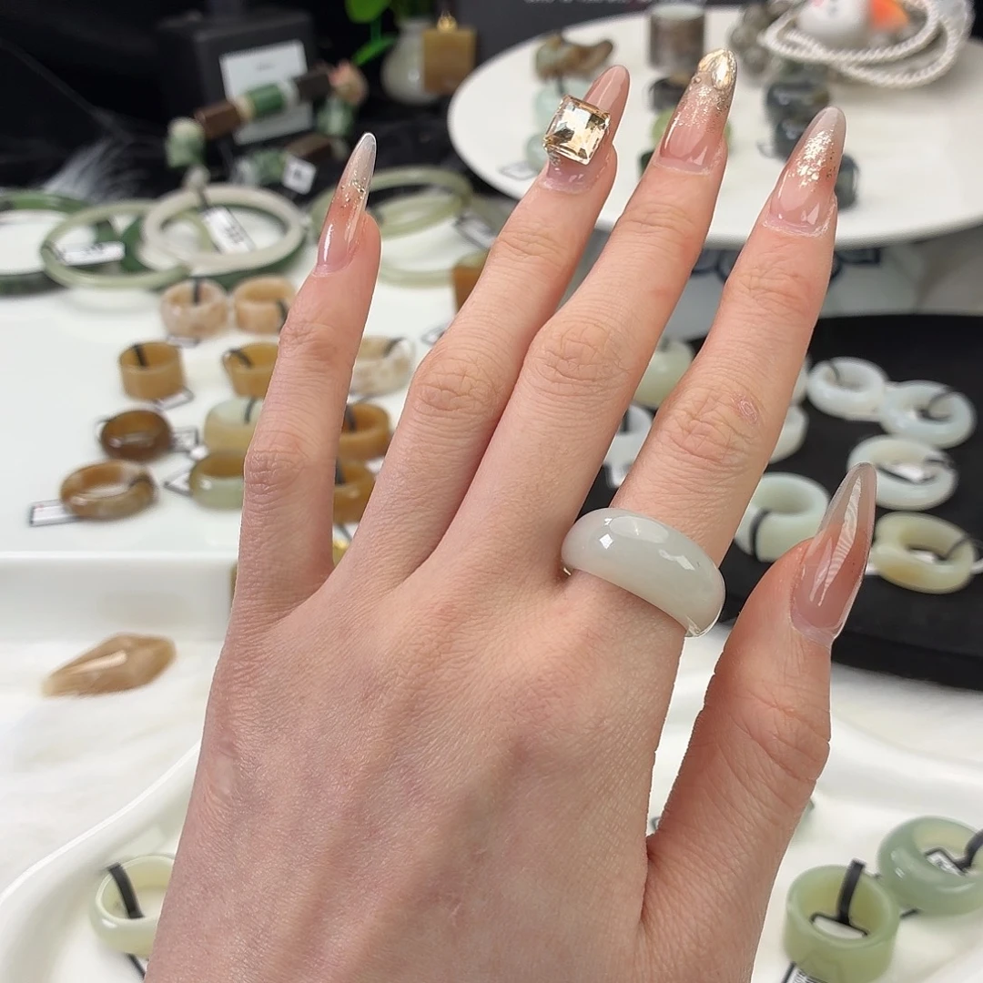 和田玉（糖玉）未镶嵌戒指j70冰白馒头18.1