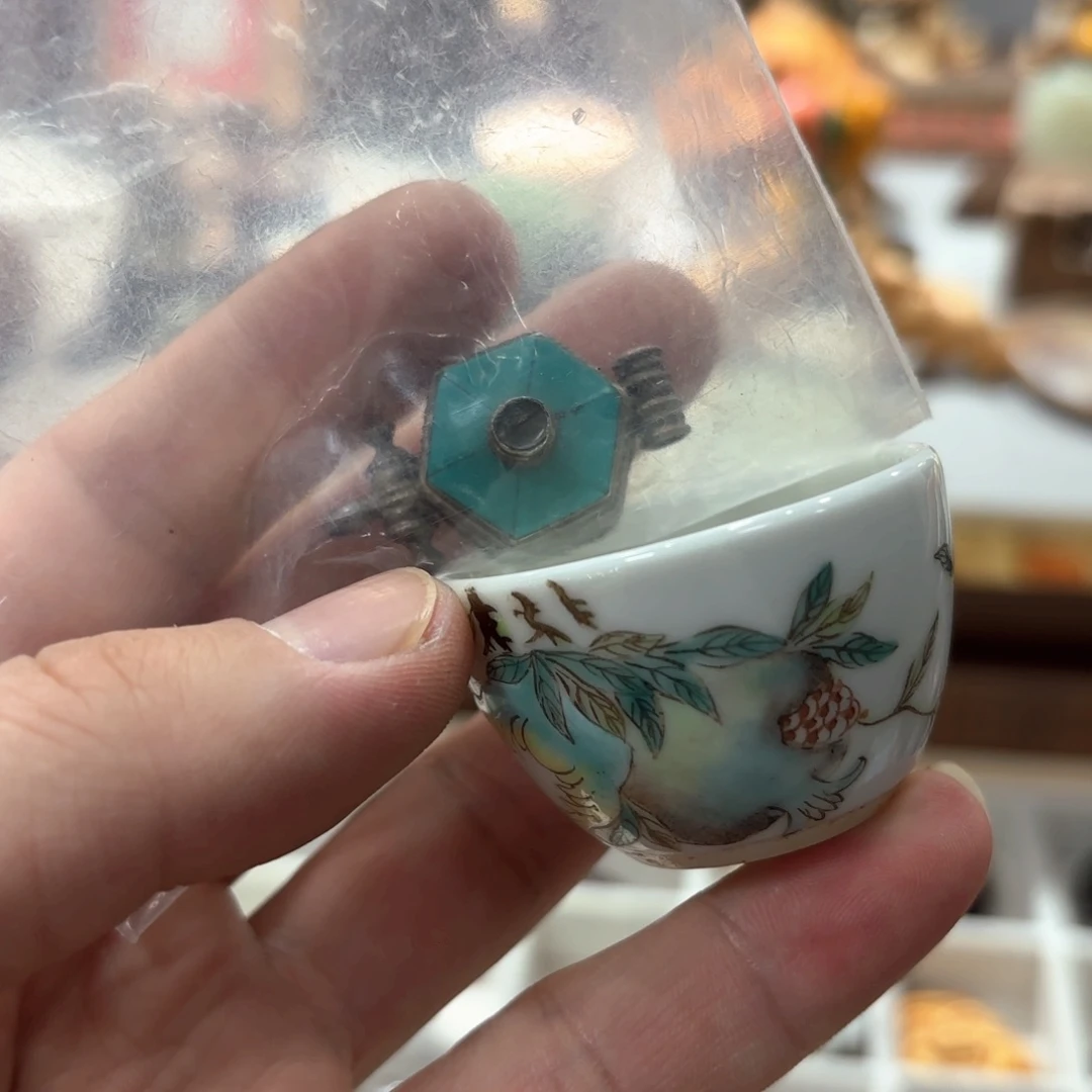 朝***店瓷片雕刻雕刻工艺