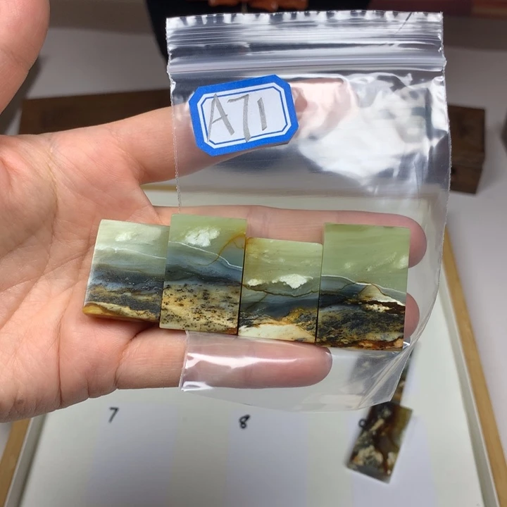 K***o蛇纹石玉未镶嵌颈饰