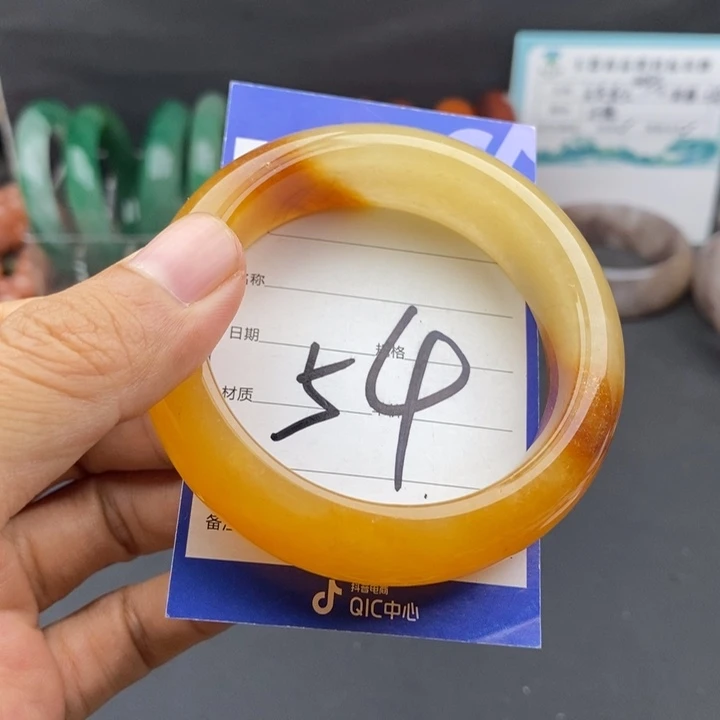 未镶嵌手镯石英质玉