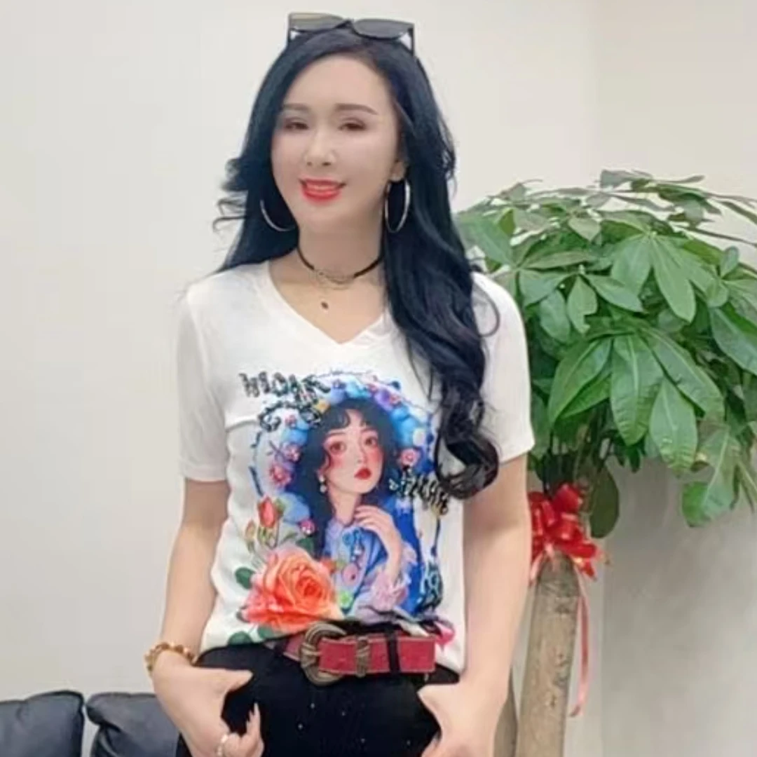欧货新款时尚印花钉珠美女图T恤春夏修身打底女装休闲显瘦创意