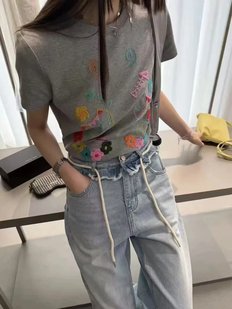 2025夏季新款重工圆领正肩短袖彩色刺绣猫咪小版T恤女9997