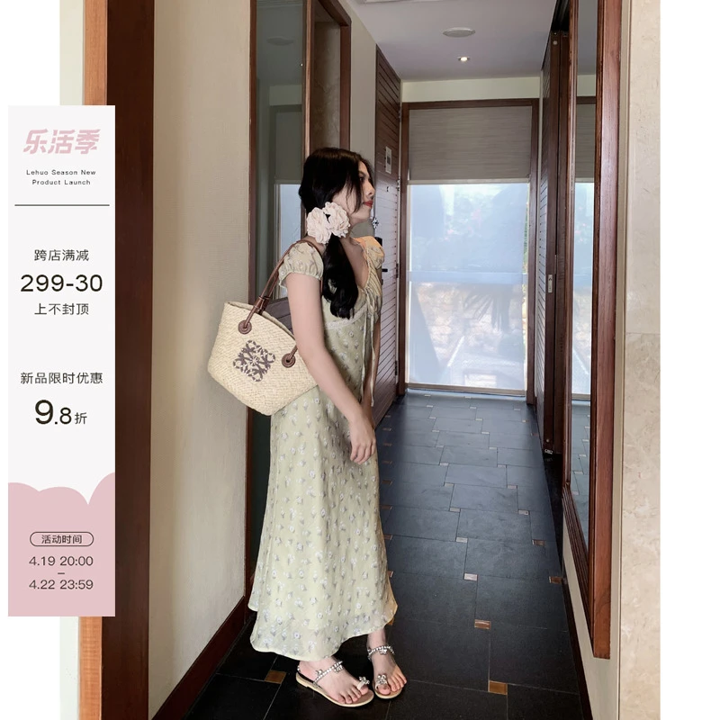 大眼自制Large eye法式斜裁v领连衣裙150小个子夏设计感印花长裙