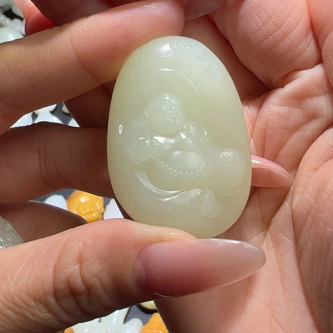 颈饰未镶嵌和田玉小*